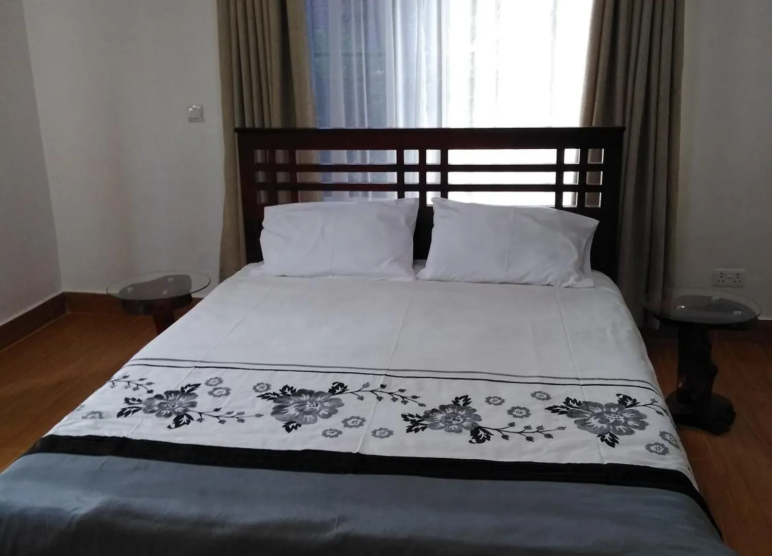 Greenwells Apartments Кампала Уганда